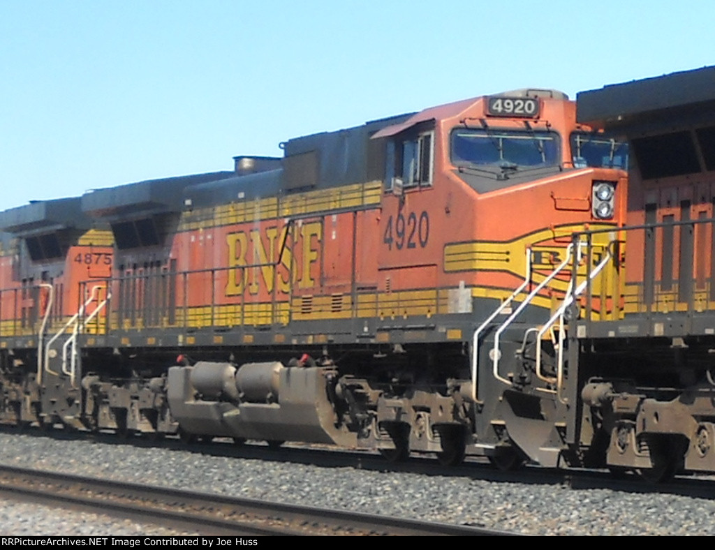 BNSF 4920